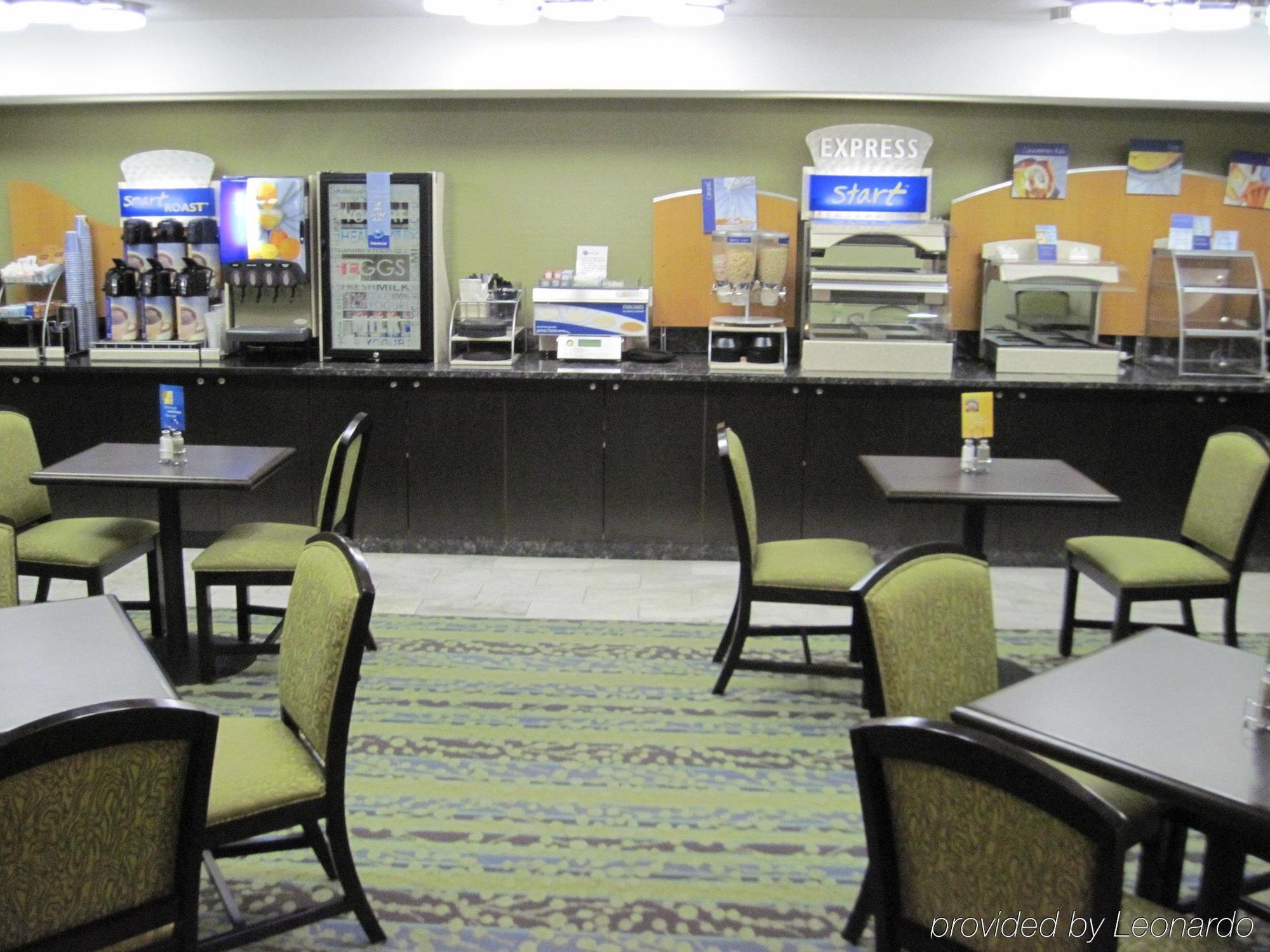 Holiday Inn Express Des Moines-At Drake University, An Ihg Hotel Exterior foto