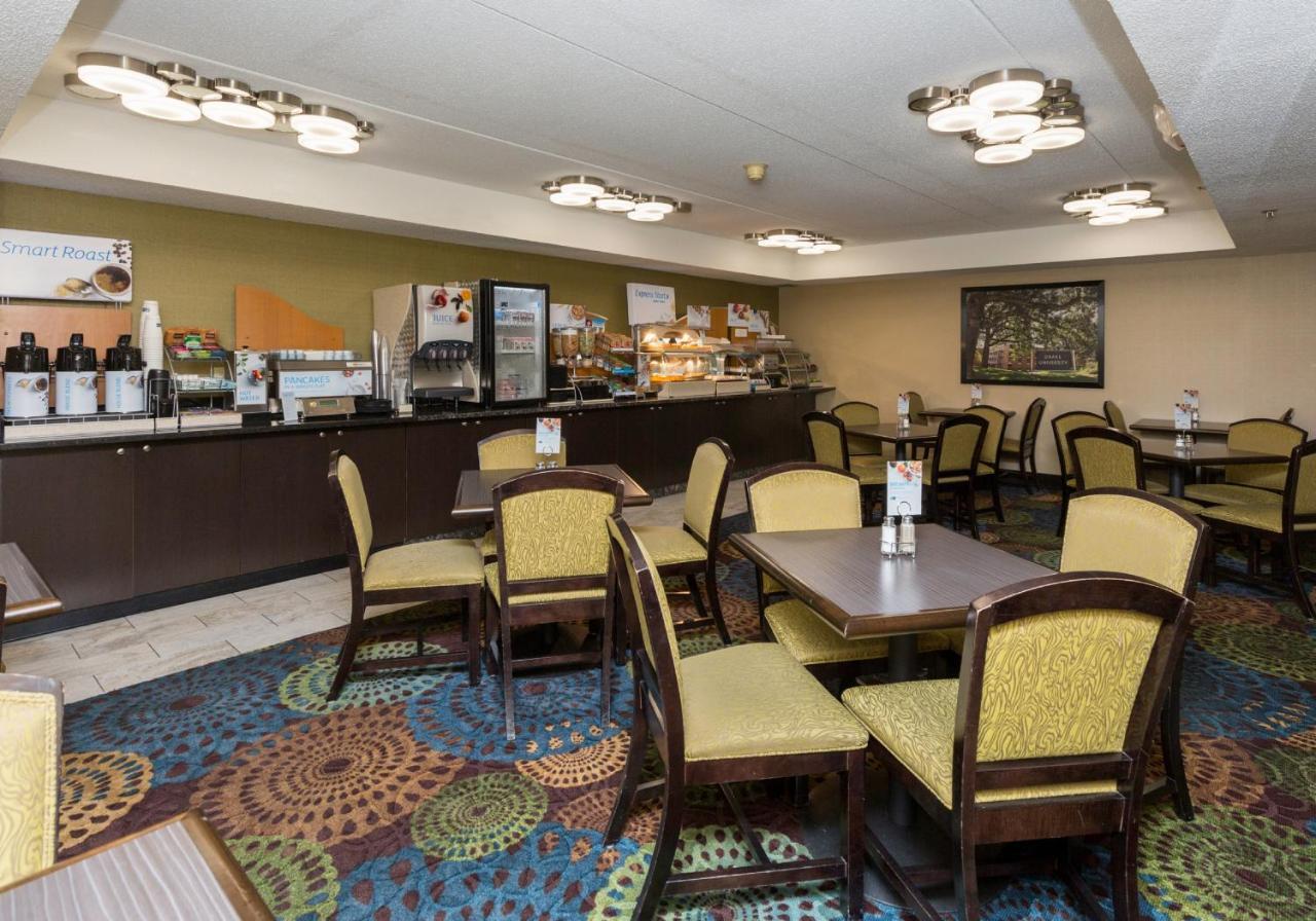 Holiday Inn Express Des Moines-At Drake University, An Ihg Hotel Exterior foto