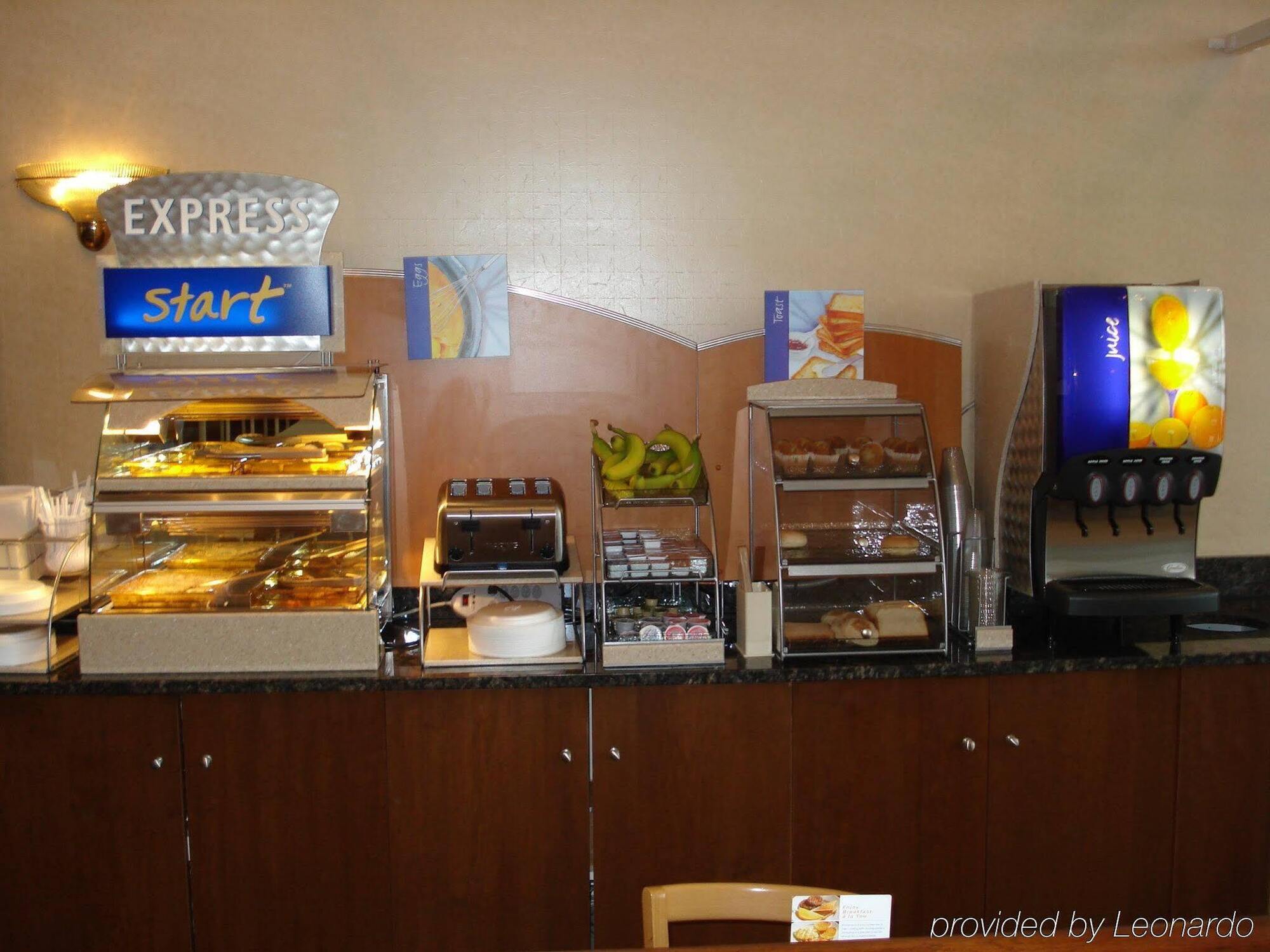 Holiday Inn Express Des Moines-At Drake University, An Ihg Hotel Exterior foto